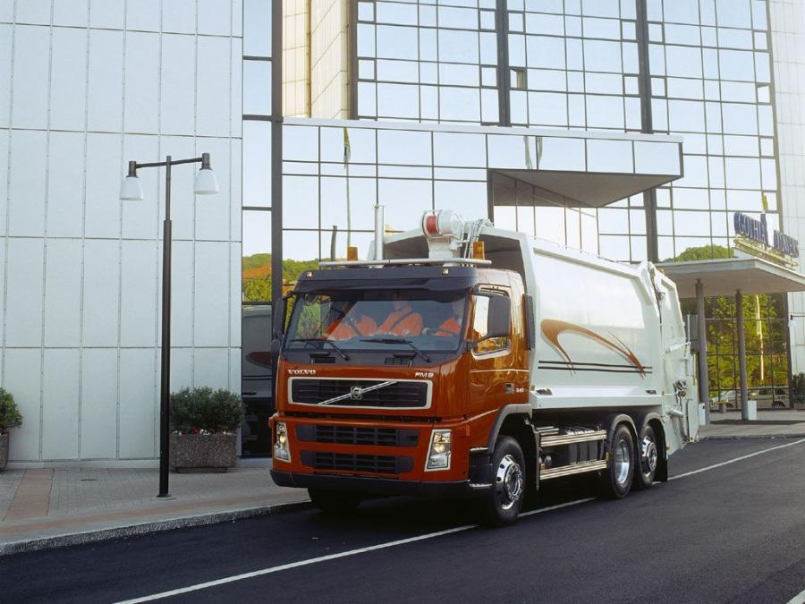  Volvo FM9 6x2 Rolloffcon 2003 года  (фото 8 из 11)